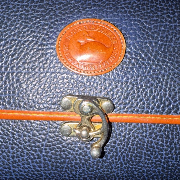 🔥🔥🔥Vintage Dooney & Bourke Blue Leather Box Crossbody Bag - Picture 11 of 15